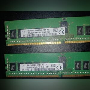 SK Hynix 16GB 2Rx8 PC4-2666V 280-pin Memory Module